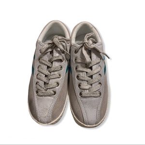 Tretorn Distressed Sneakers Size 4